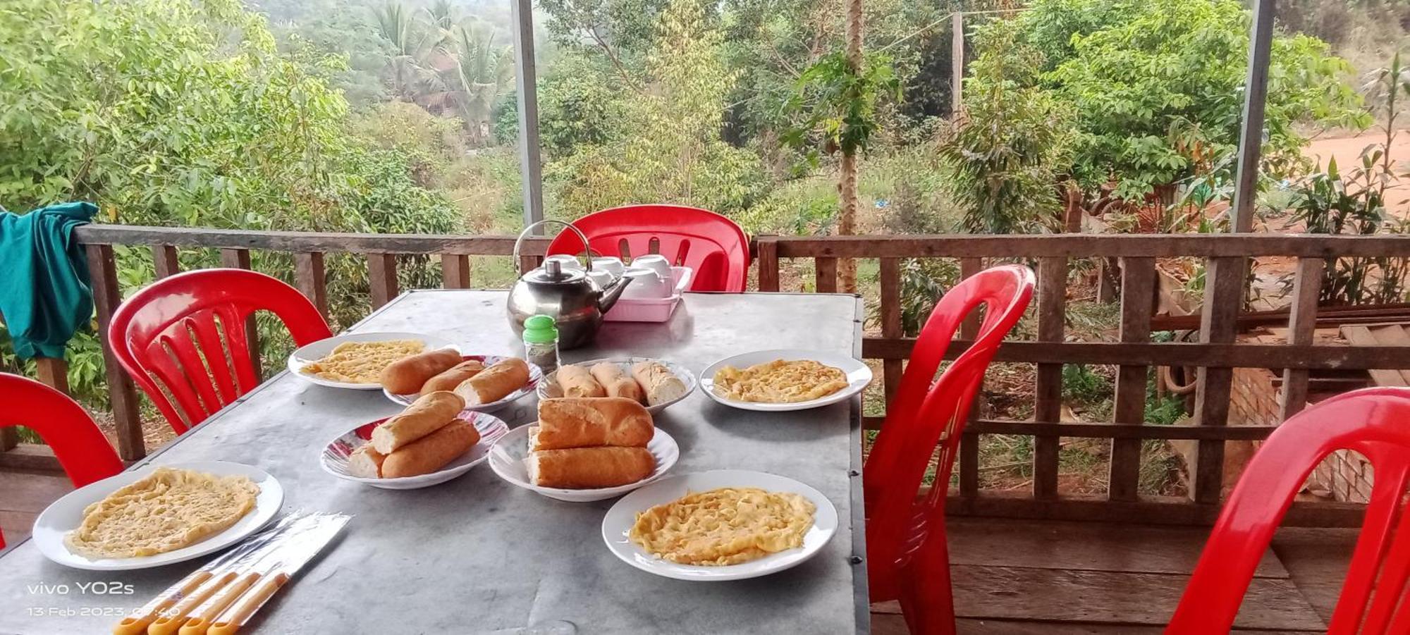 Srey Leap Homestay Banlung Екстер'єр фото