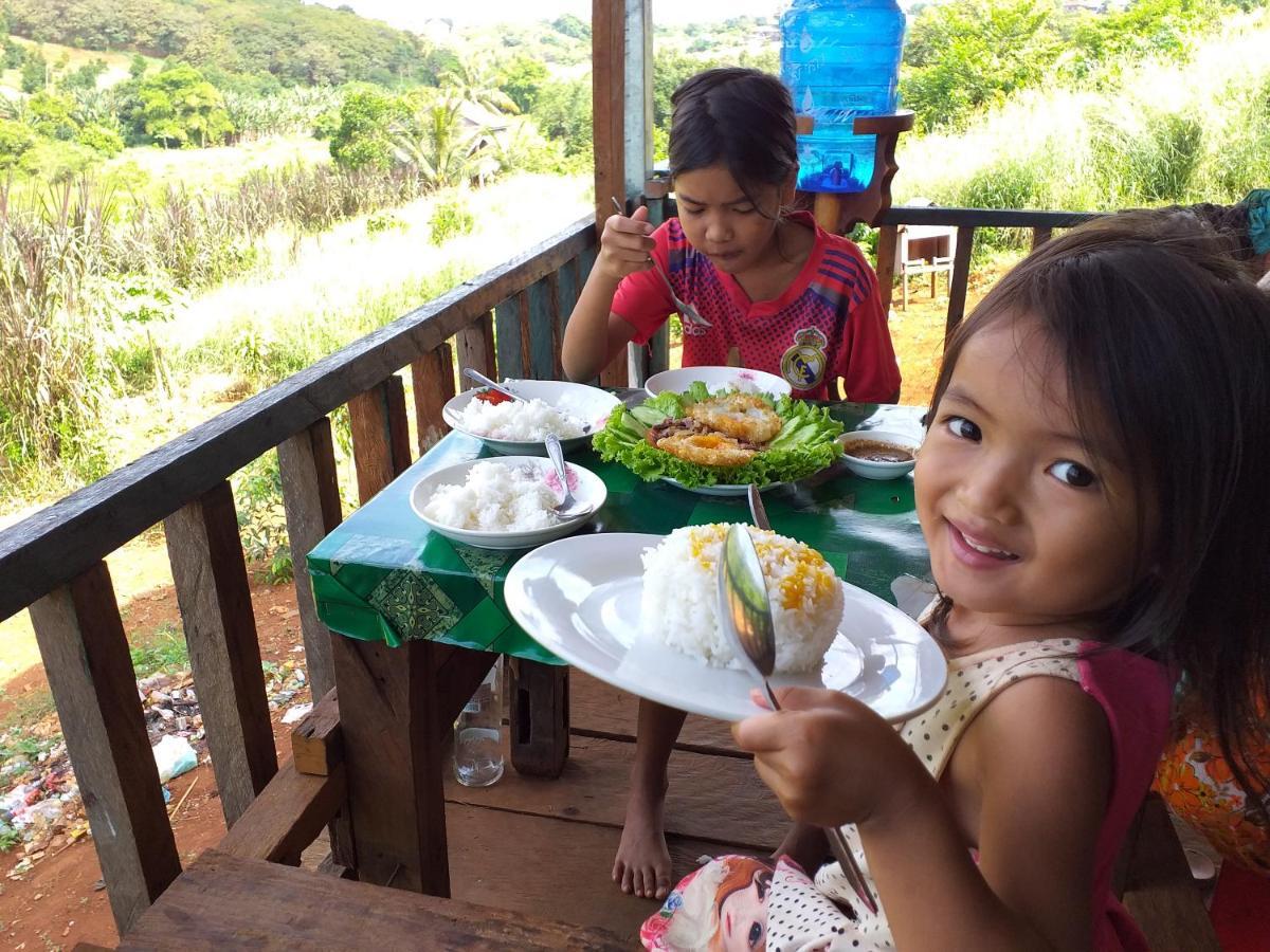 Srey Leap Homestay Banlung Екстер'єр фото